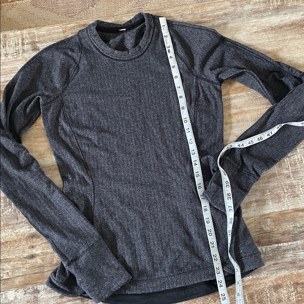 Lululemon Runderful Top - Picture 6 of 16